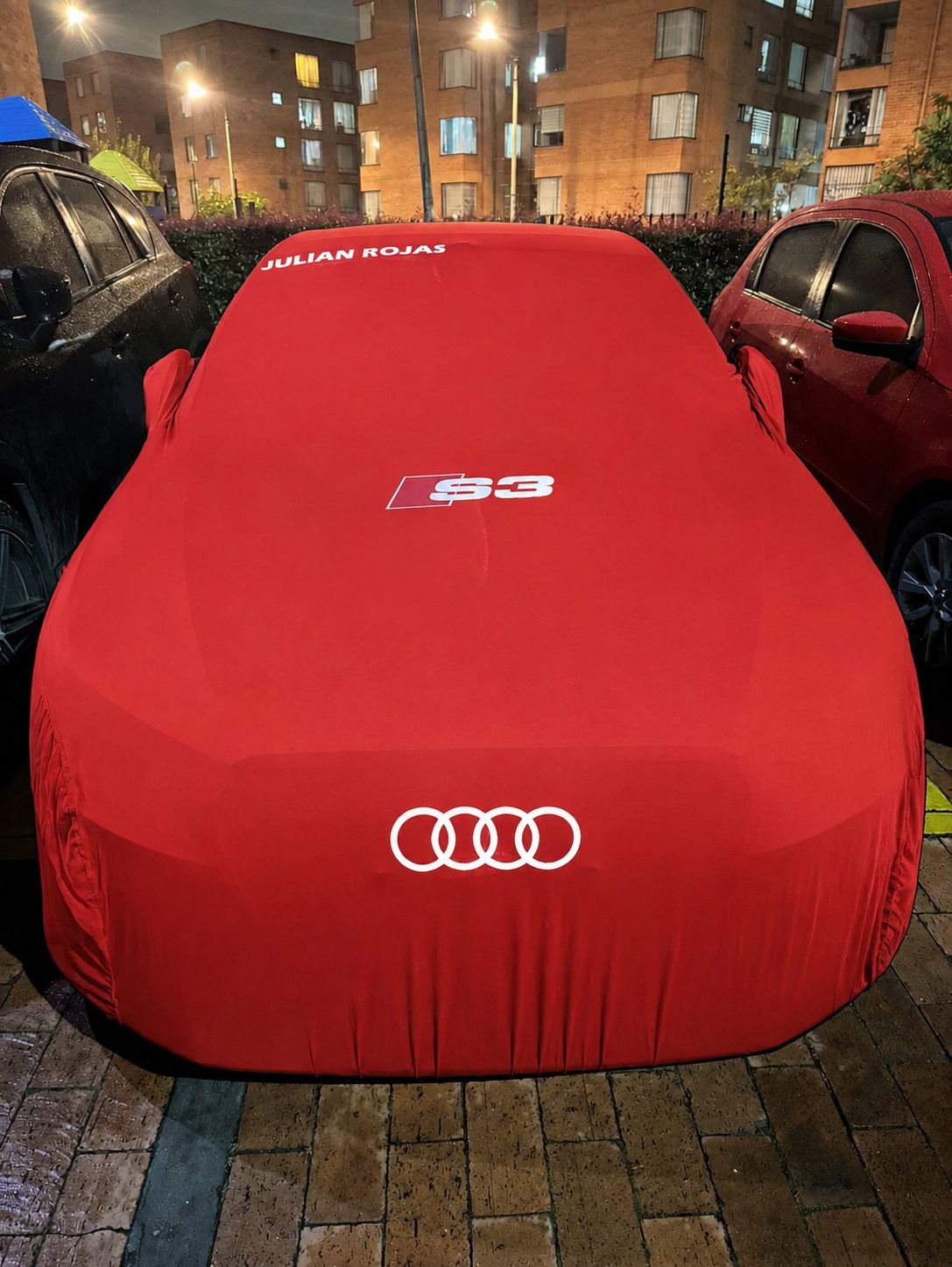 Personaliza tu pijama Audi